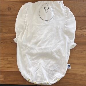 Nested Bean Zen Swaddle Classic OS (0-6 months)